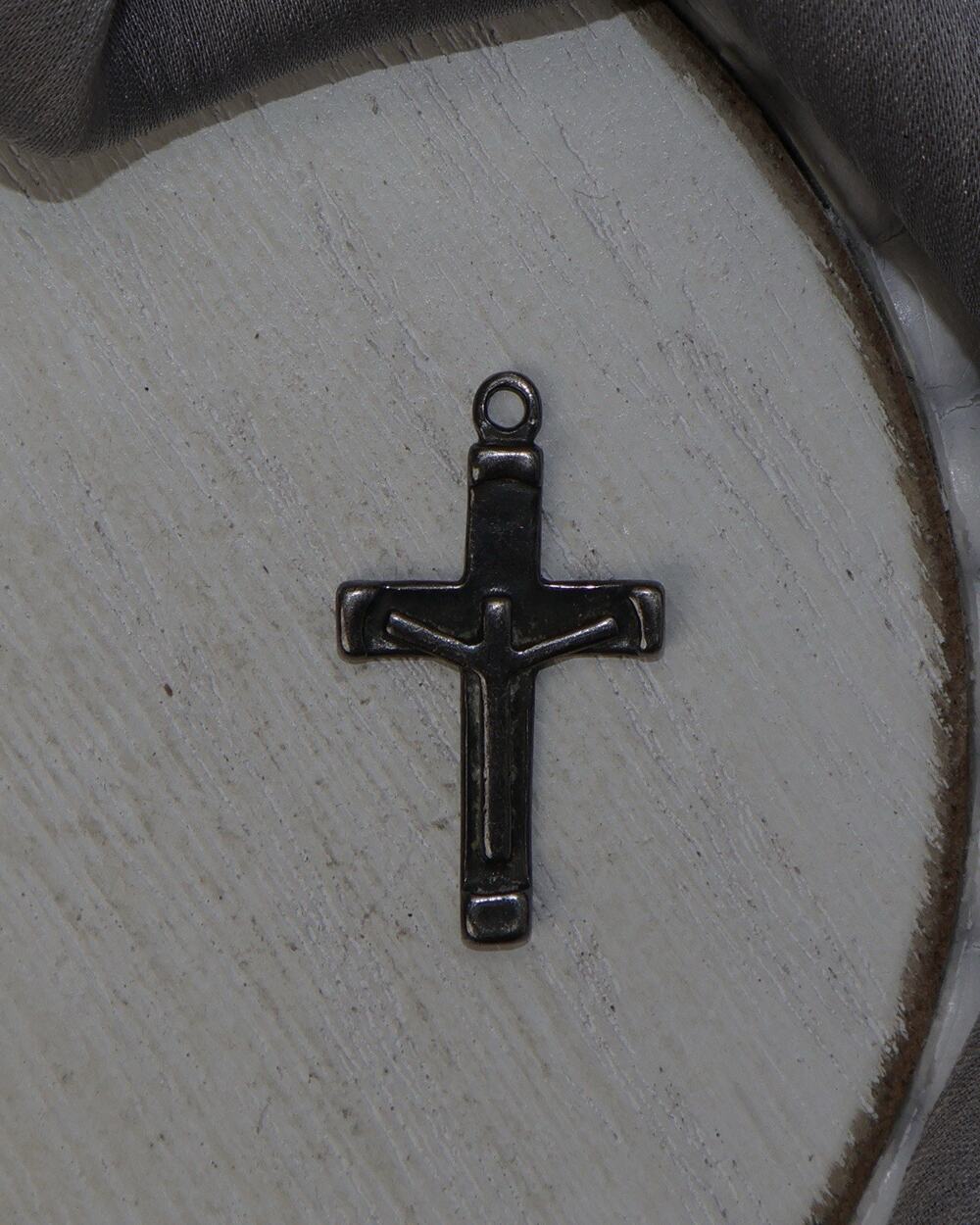 Vintage Sterling Silver Minimalist Crucifix Pendant 1.7G / 1in